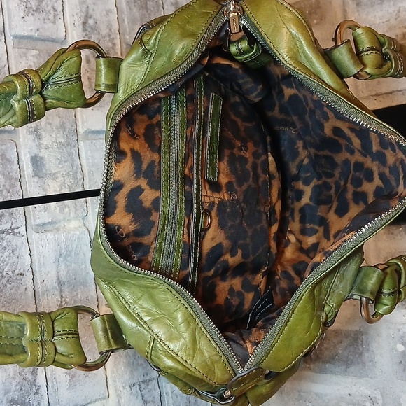 B. Makowsky Olive Green Leather Shoulder Bag – Luxe Distressed Finish | - Picture 3 of 7